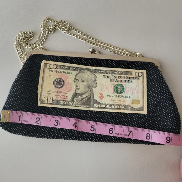 Vintage Beaded Black Clutch Bag Silver Chain Strap ~ 1960? ~ Made in Hong Kong - Picture 13 of 16